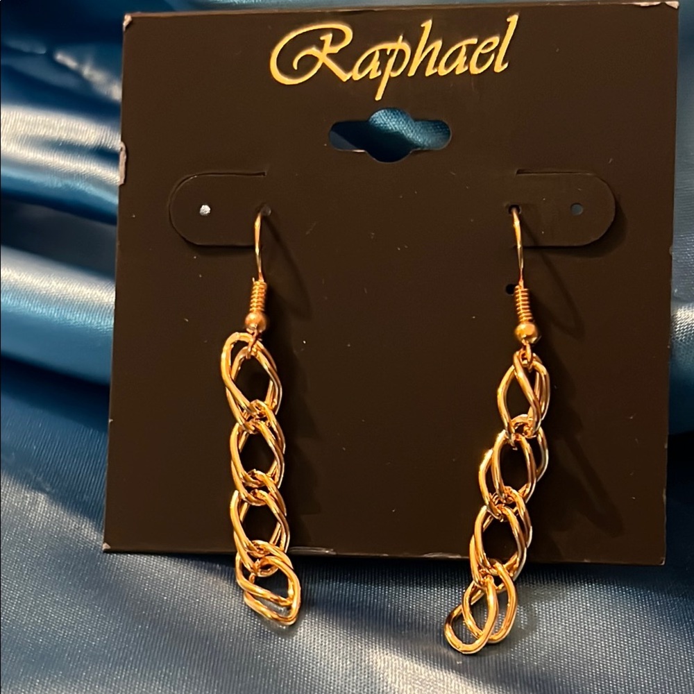 3/$18 Raphael Gold Chain Link Earrings Lot 446